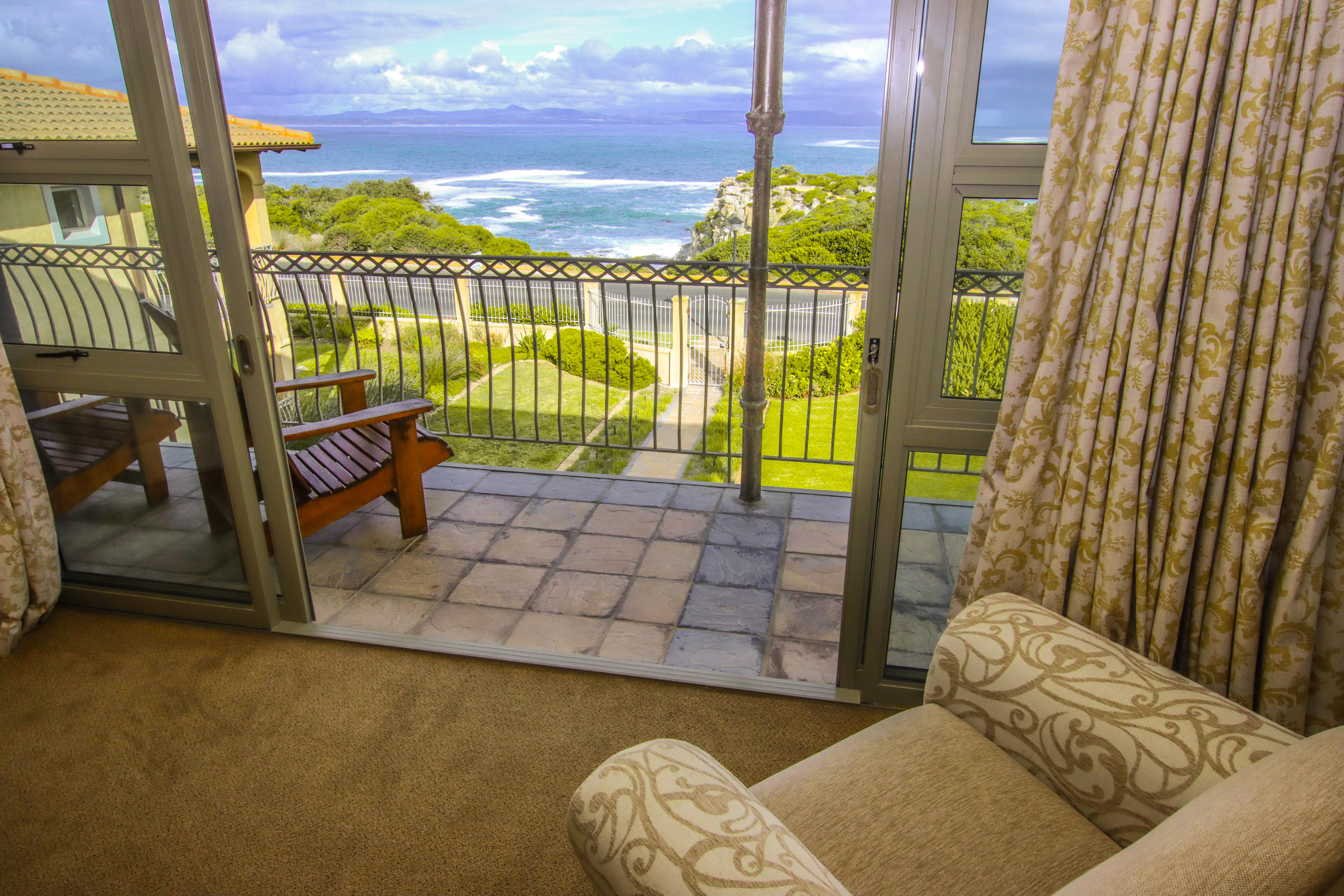 הרמנוס On The Cliff Guest House מראה חיצוני תמונה