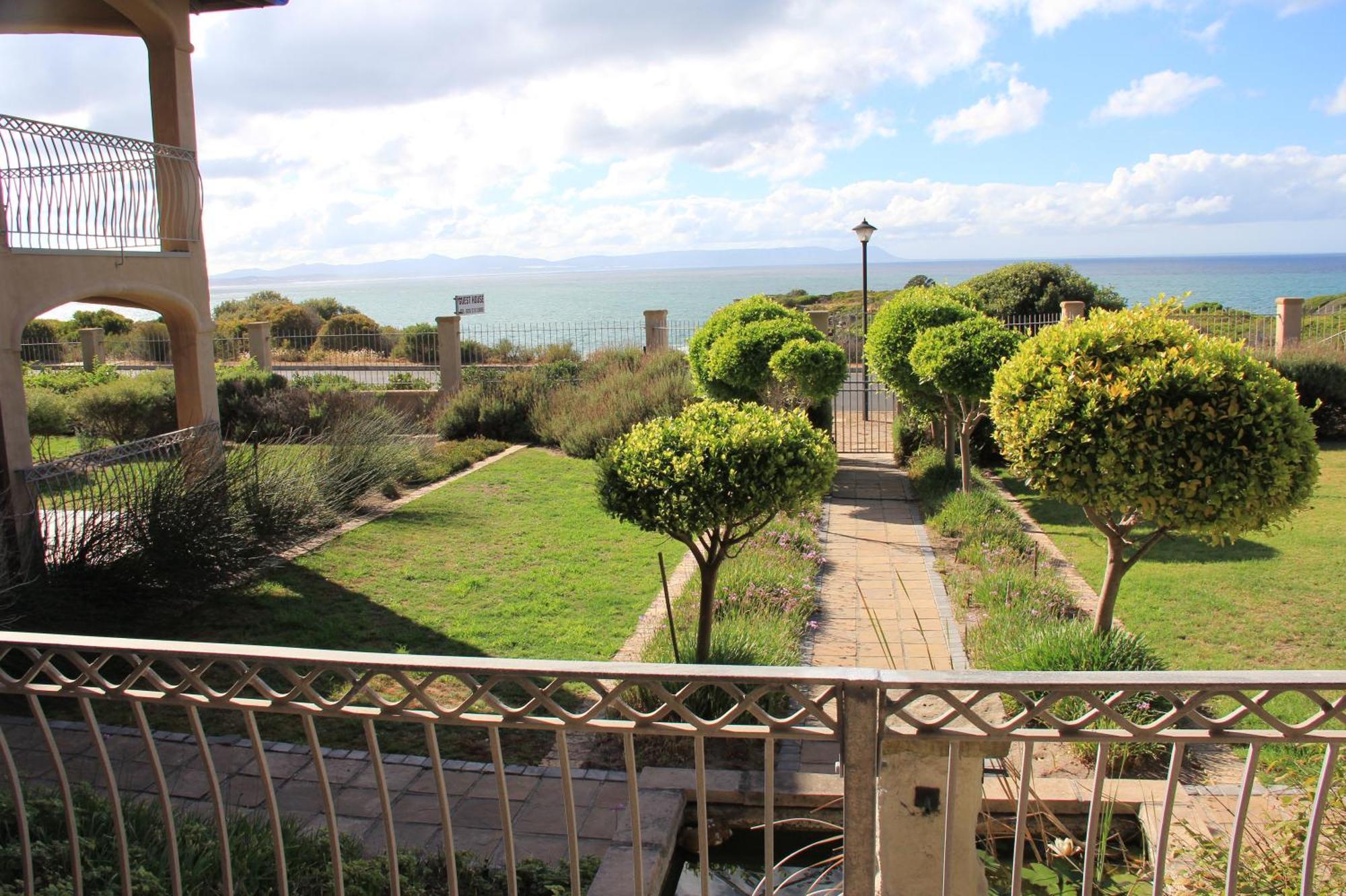 הרמנוס On The Cliff Guest House מראה חיצוני תמונה