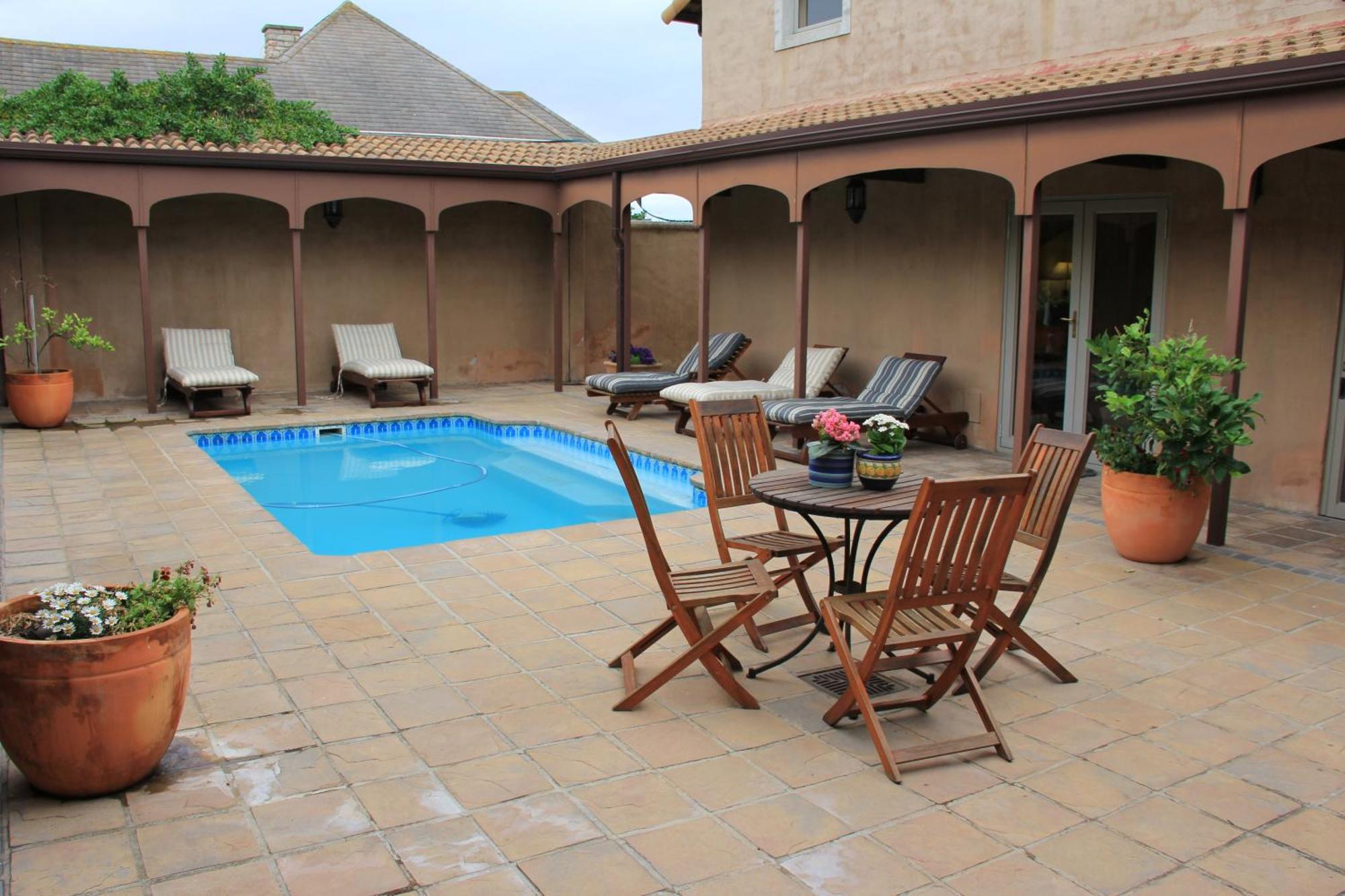 הרמנוס On The Cliff Guest House מראה חיצוני תמונה